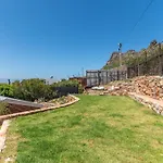 Multi-Level Mountain Side Home In Lakeside